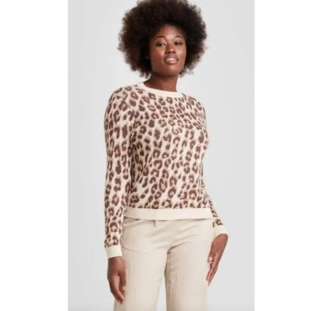 A New Day Leopard Print Sweater Size Large